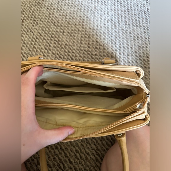 Carryland America Purse - Picture 9 of 12